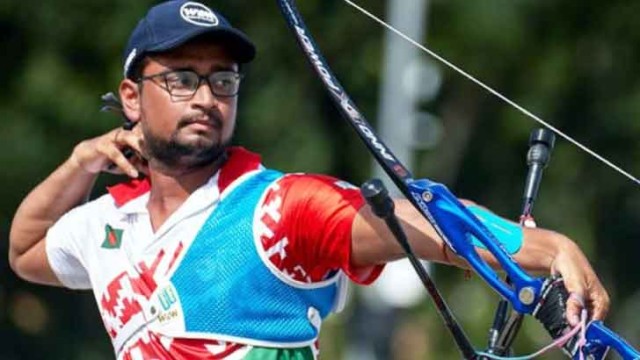 হঠাৎ অবসরে অলিম্পিয়ান রোমান সানা